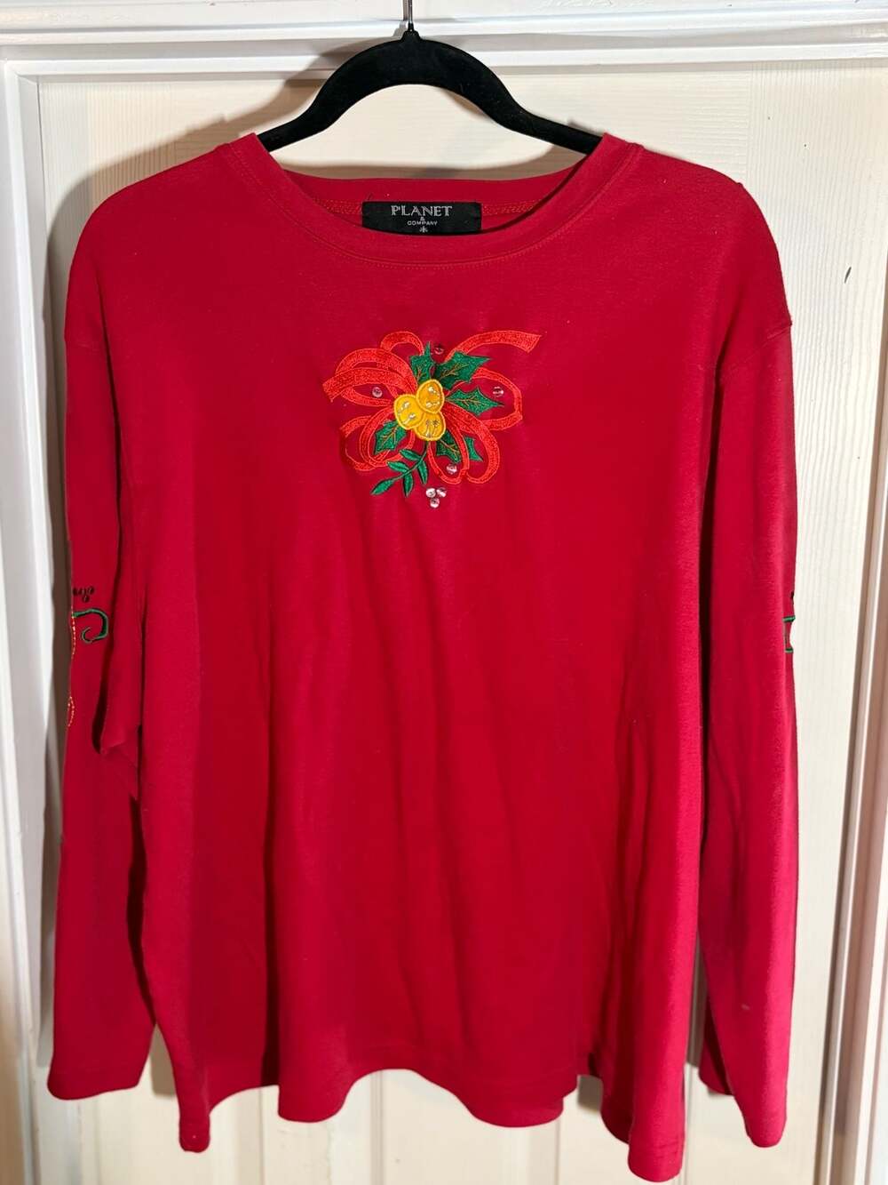 Vintage Women's Christmas Long Sleeve Embroidered Sweatshirt Sequin Accents